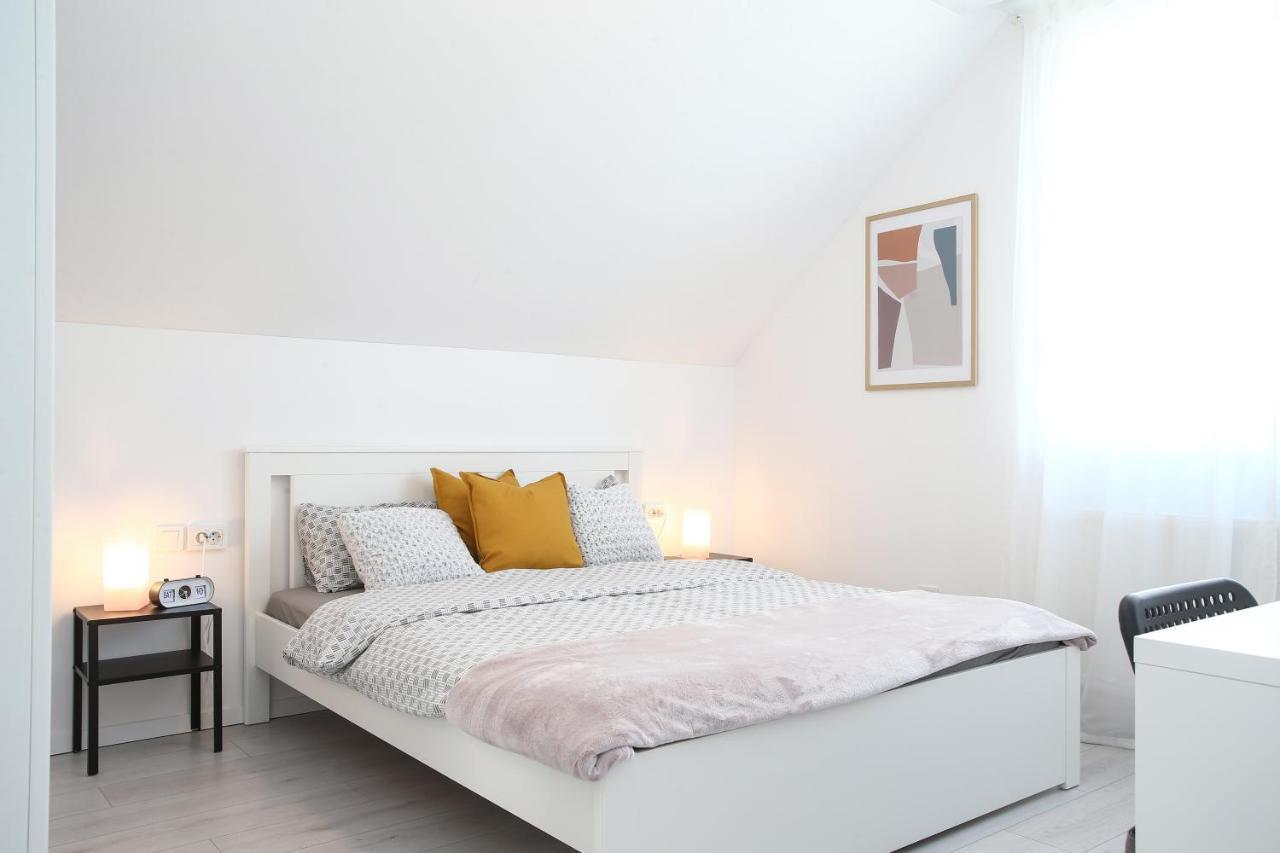 White Rooms Arena Ζάγκρεμπ Εξωτερικό φωτογραφία