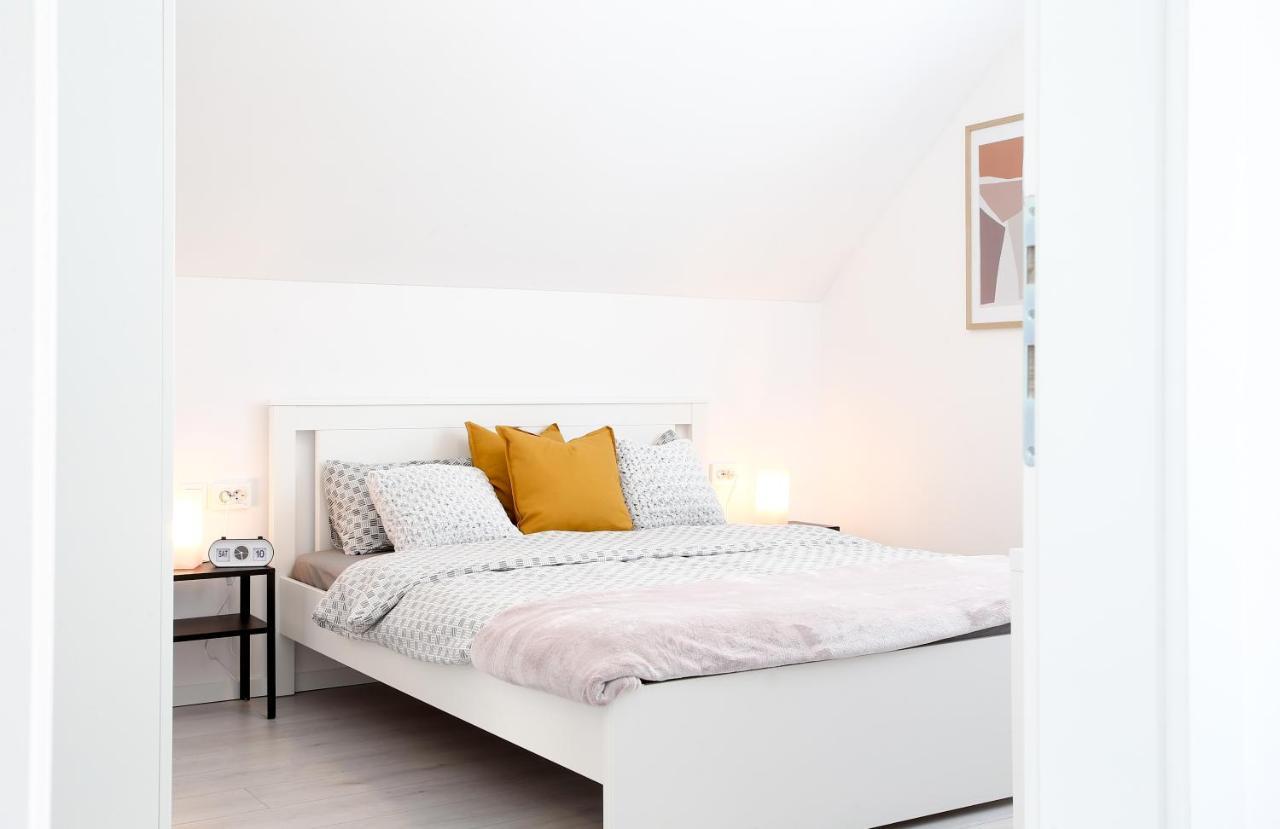 White Rooms Arena Ζάγκρεμπ Εξωτερικό φωτογραφία